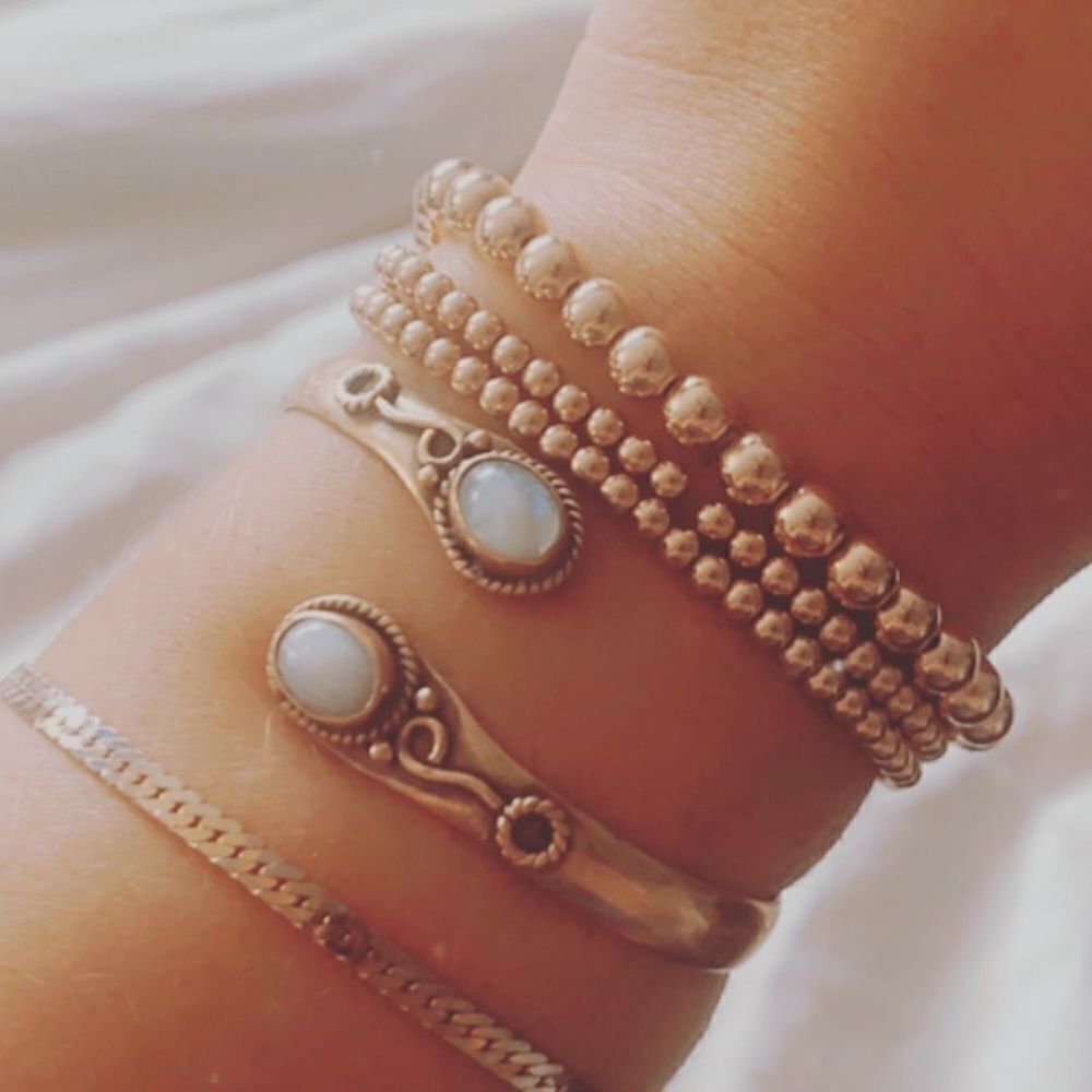 Boho gold bangle - Picture 2 of 4